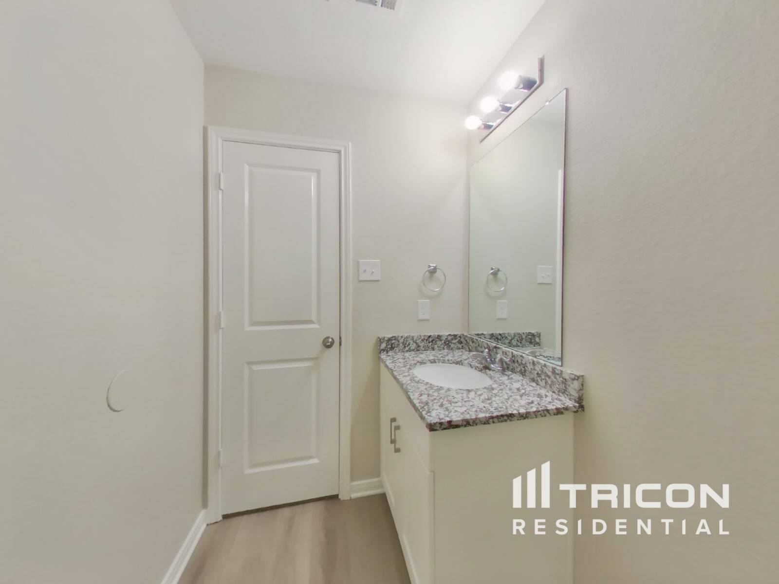 Building Photo - 15547 Taylorcrest Dr