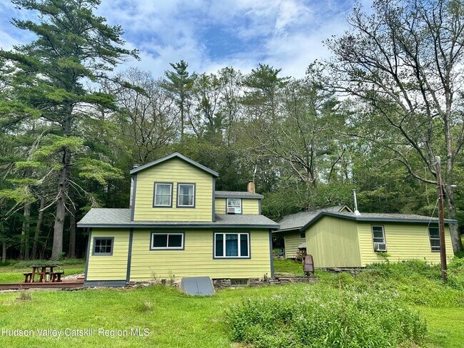 Building Photo - 259 John Joy Rd