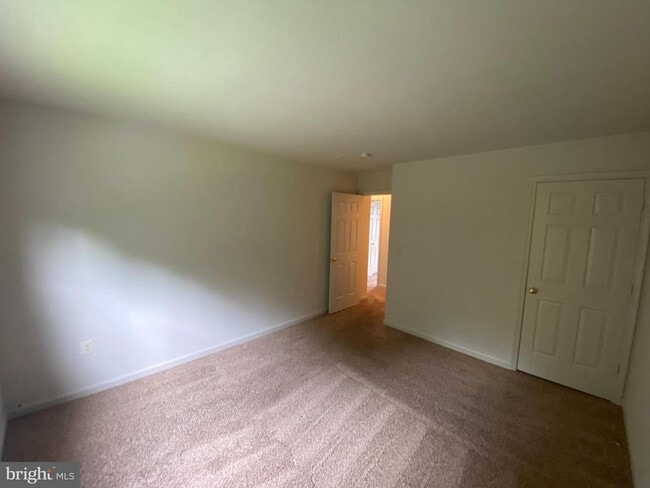 Building Photo - 10910 Coreys Way