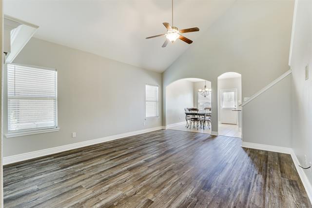 Building Photo - 1229 Artesia Dr