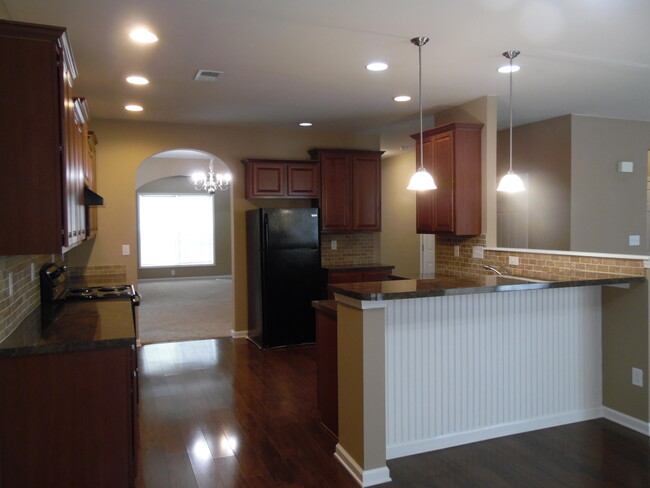 Building Photo - 541 Bulrush Trace