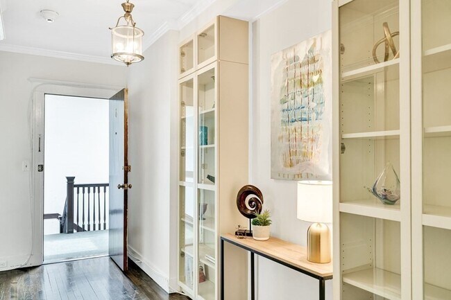 Building Photo - 21 Westbourne Terrace