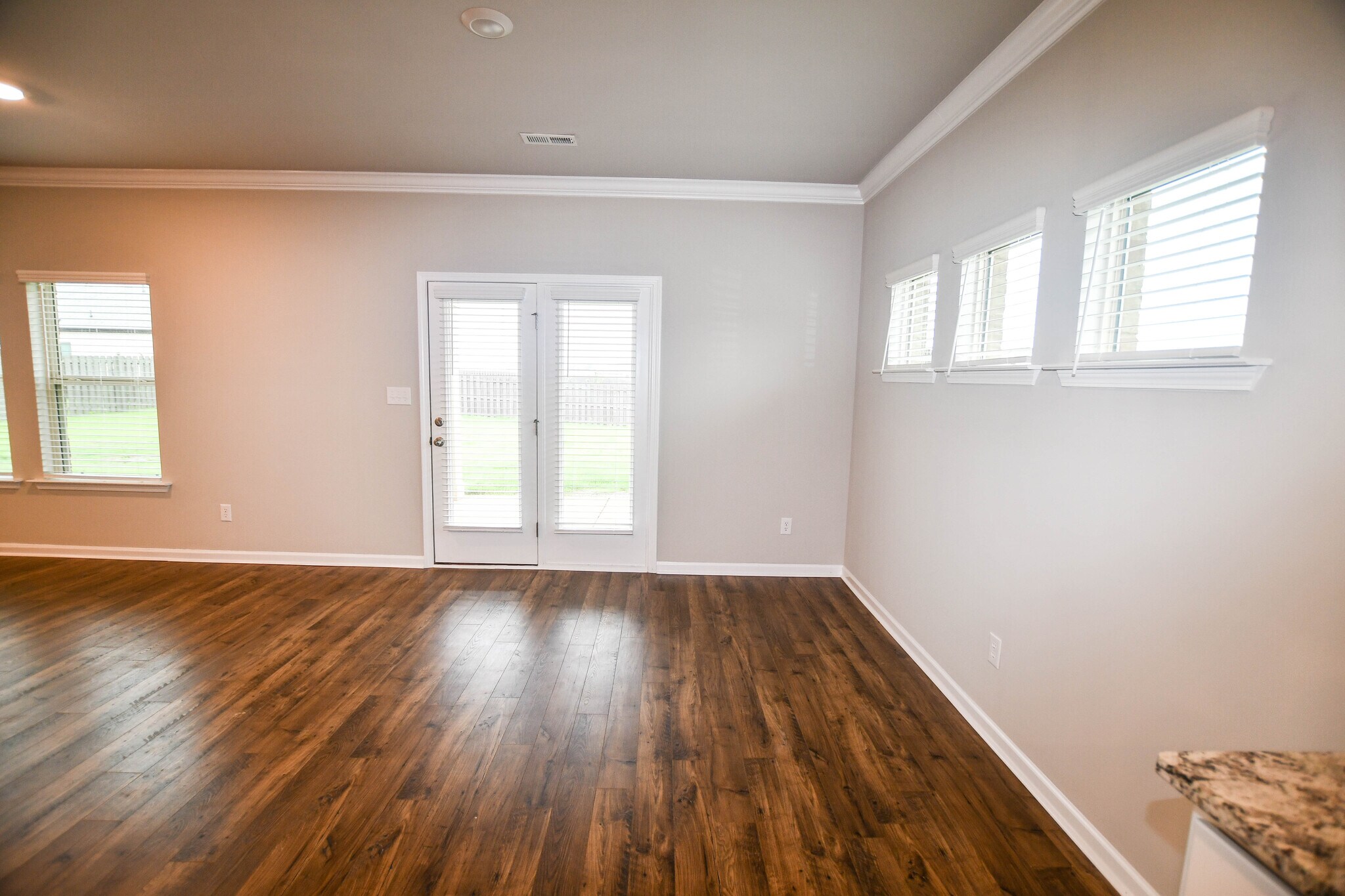 Building Photo - 102 Duskwood Dr