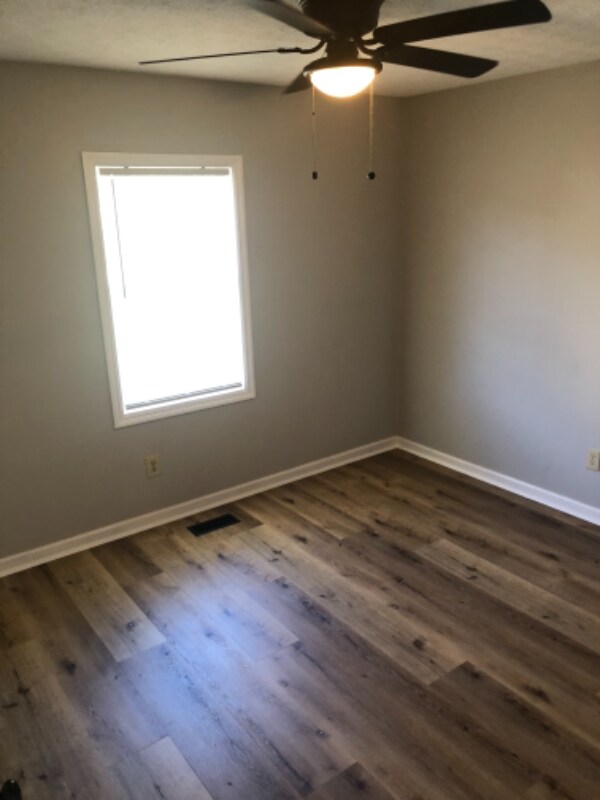 Building Photo - 524 Autumndale Dr