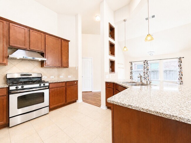 Building Photo - 2410 Horned Owl Dr