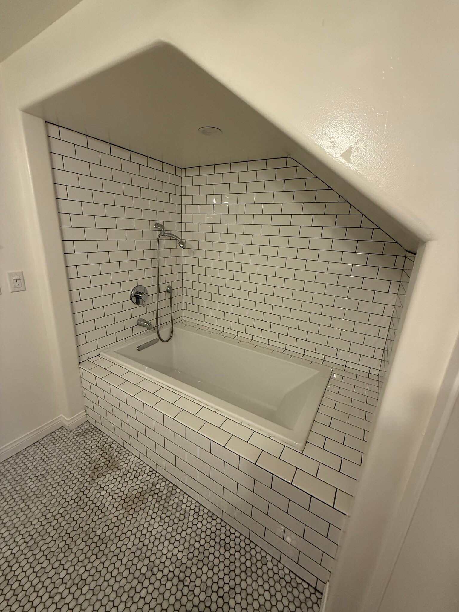 Building Photo - 1758 Palisades Dr