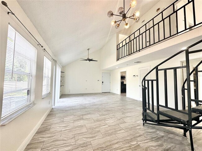Building Photo - 122 S Bulova Dr