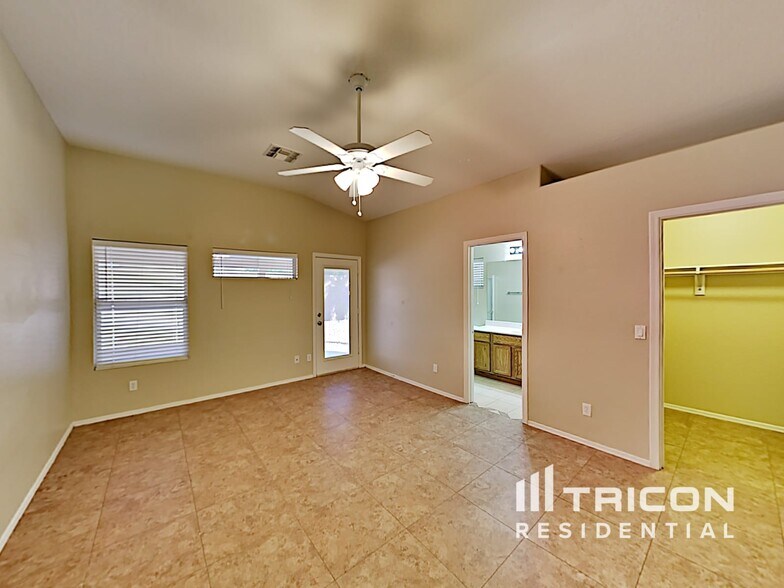 Building Photo - 9066 E Cedar Basin Ln