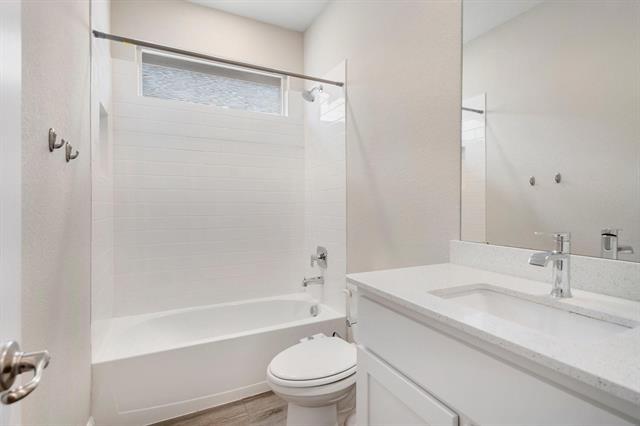 Building Photo - 2337 Mockingbird Ct