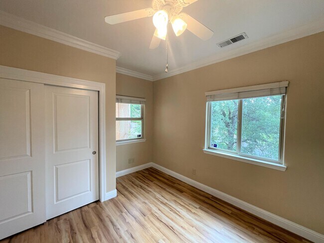 Building Photo - 1 Hidden Brooke Way