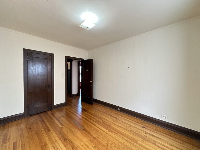 Building Photo - 2706 N Spaulding Ave