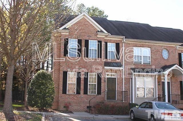 Primary Photo - 22 Scottish Ln