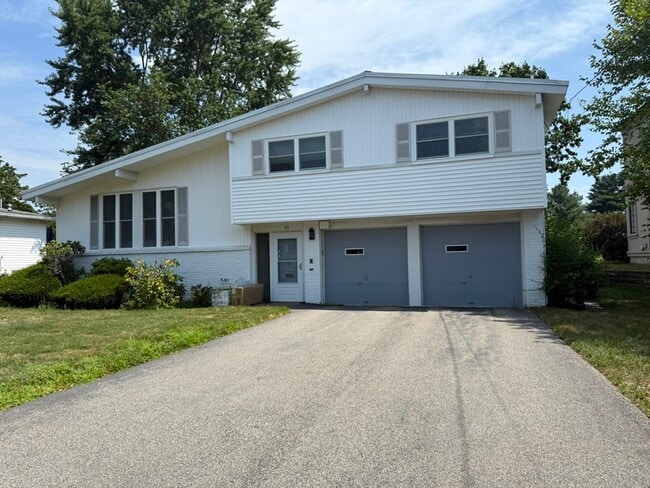 Primary Photo - 55 Esty Farm Rd