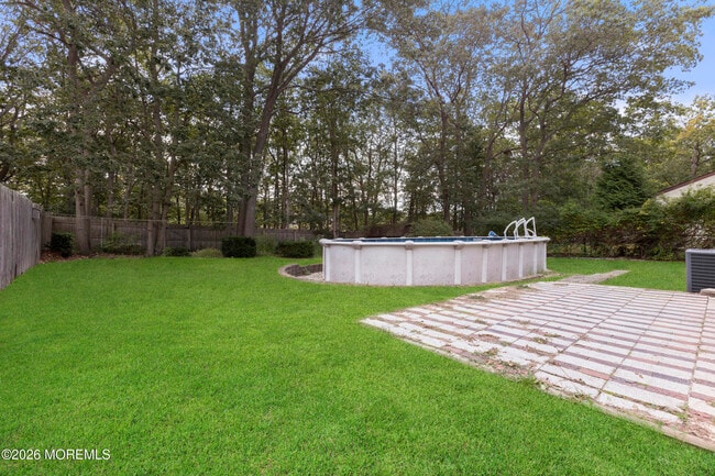 Building Photo - 13 Laurel Crest Dr