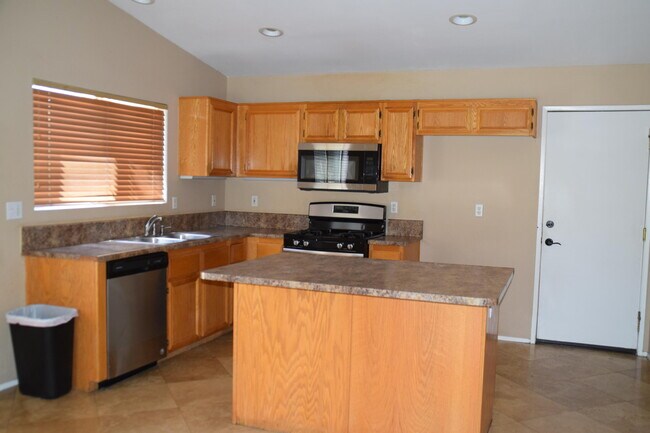 Building Photo - 83793 Pacifica Sur