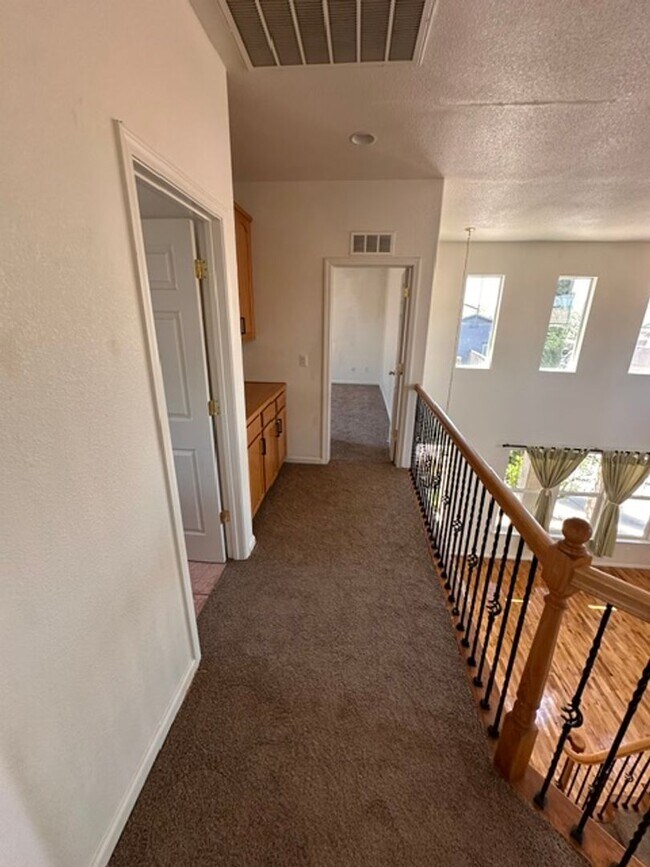 Building Photo - 5663 Lolet Way