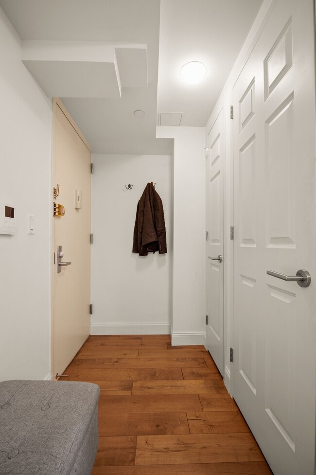 Building Photo - 106 W 116th St