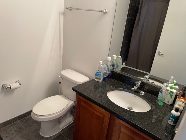 Building Photo - 1255 S State St