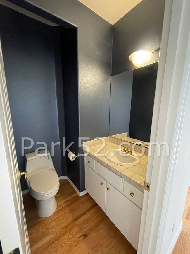 Building Photo - Browns Point Tacoma 3 Bedroom Single Famil...