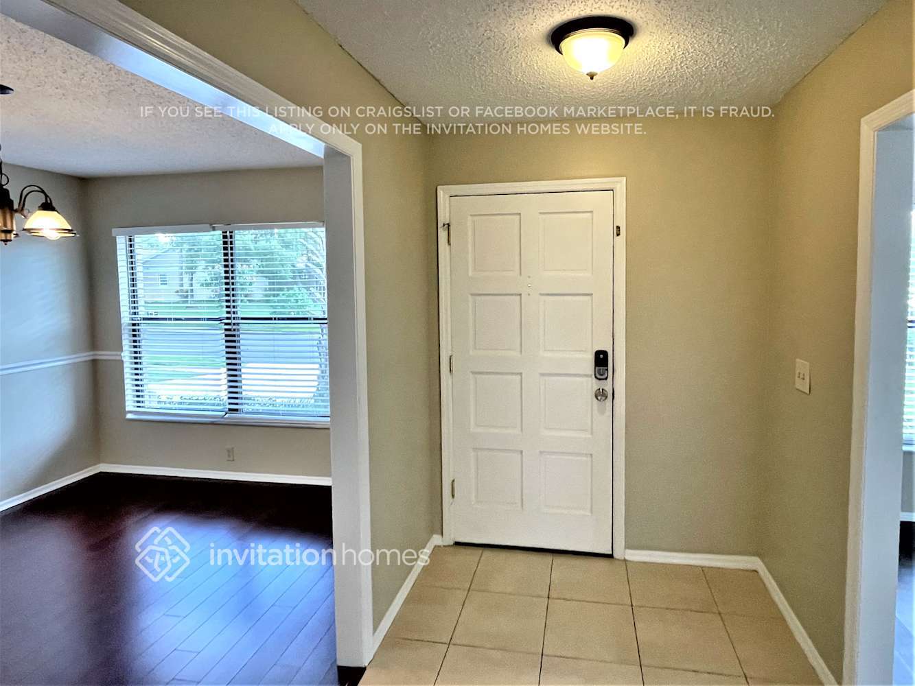 Building Photo - 512 W Springtree Way