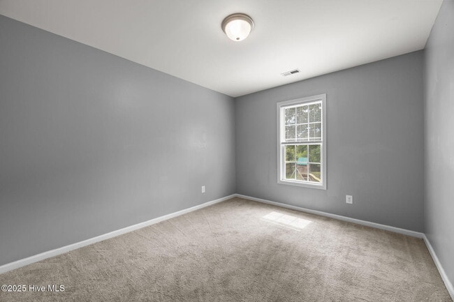 Building Photo - 111 Amberwine Cir