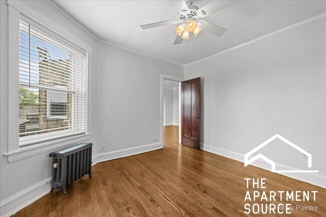 Building Photo - 2252 W Winnemac Ave