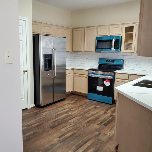 Building Photo - 9111 Winkbow Dr