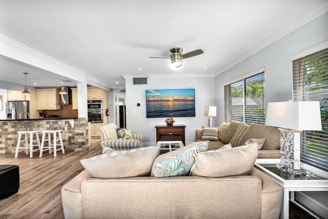 Building Photo - 3204 Beacon St