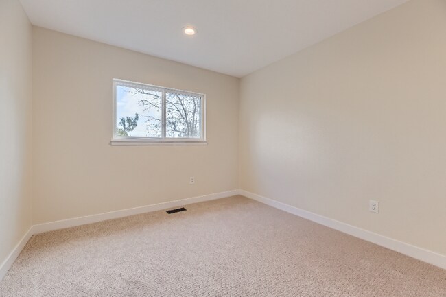 Building Photo - 11032 Brownstone Dr