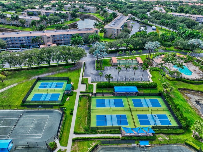 Building Photo - 12547 Imperial Isle Dr