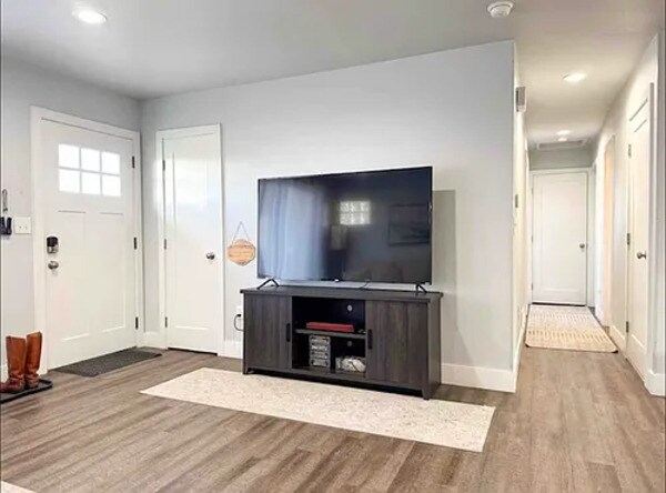 Building Photo - 9608 W 56th Pl