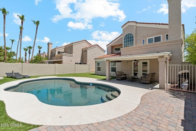 Building Photo - 6824 W Morrow Dr