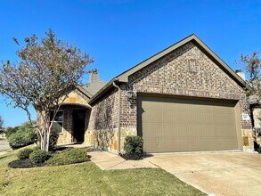 Building Photo - 1801 Brownwood Blvd