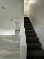 Building Photo - 19 Channing Pl