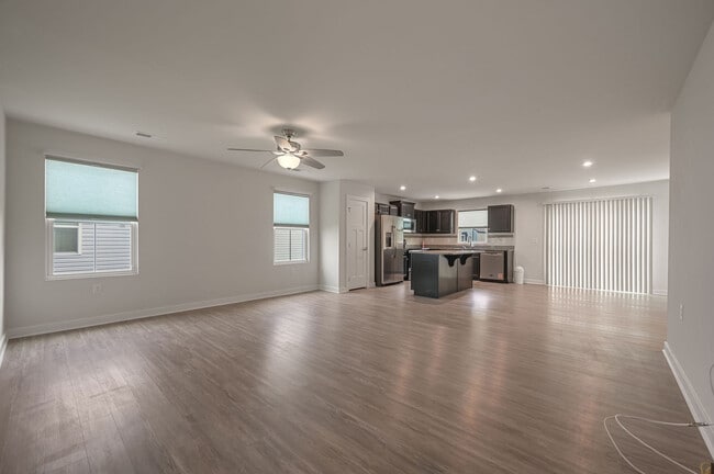 Building Photo - 18304 Patchwork Dr
