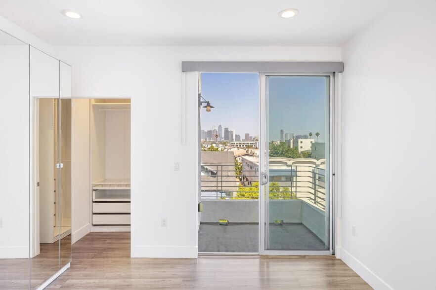 Building Photo - 1101 S Harvard Blvd