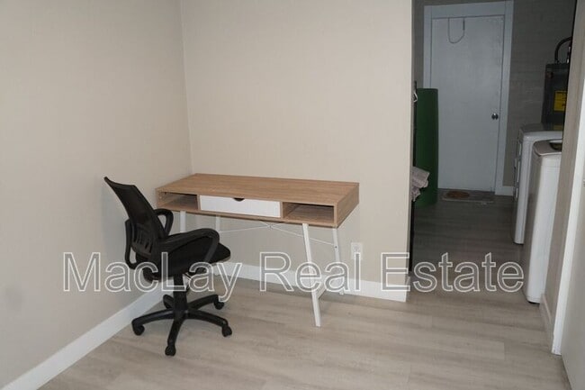 Building Photo - 1732 E Hermosa Dr