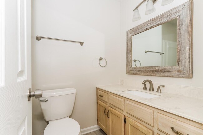 Building Photo - 2813 Arbor Lane Cove