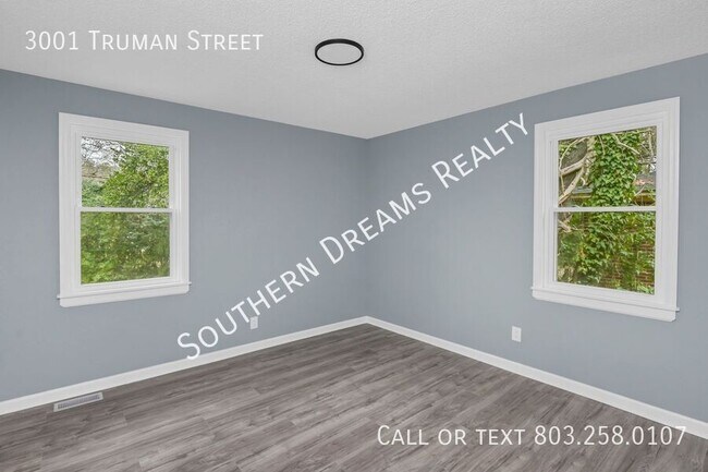 Building Photo - 3001 Truman St