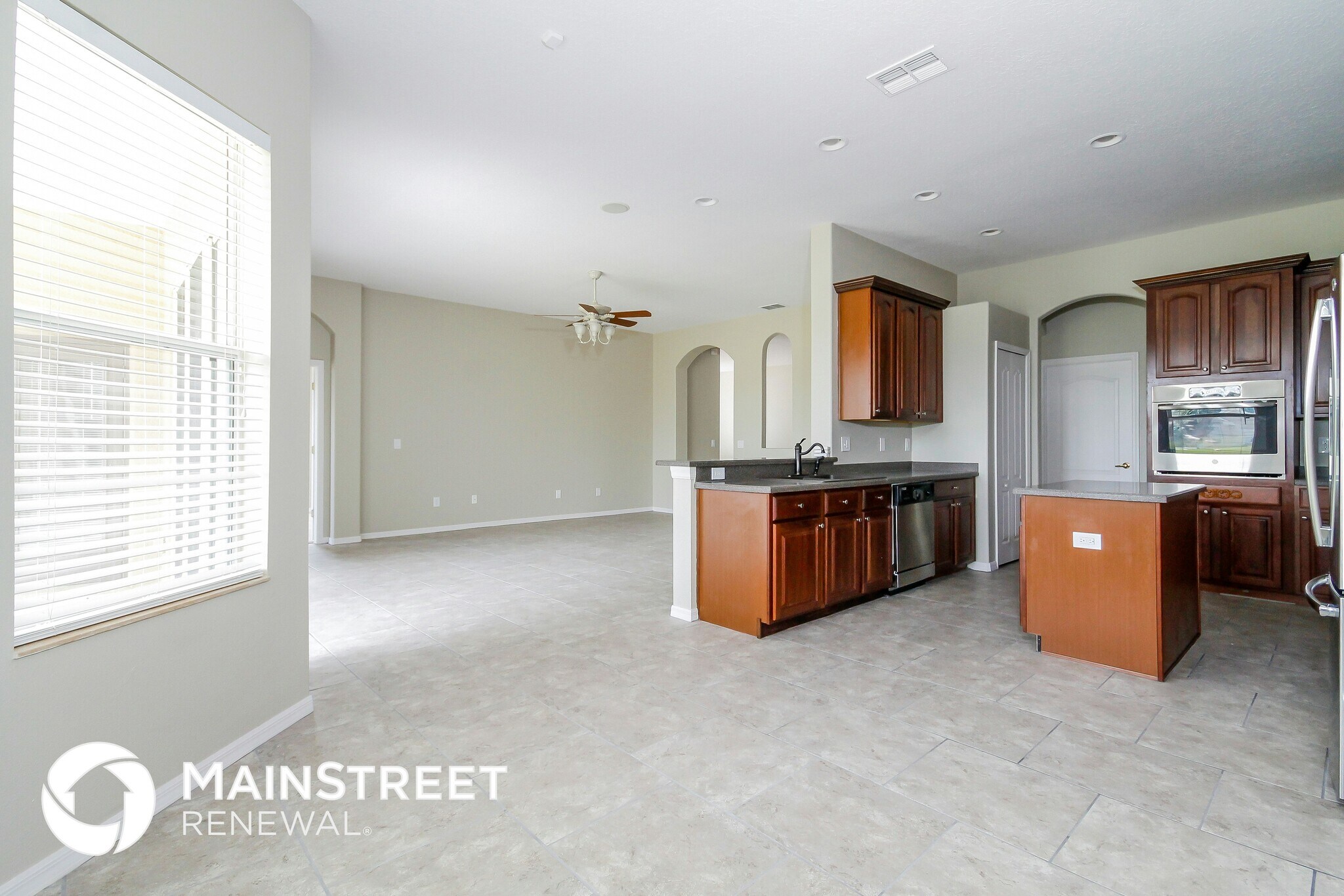 Building Photo - 2208 Tarragon Ln