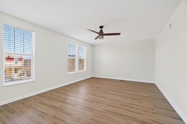 Building Photo - 2068 Herzog