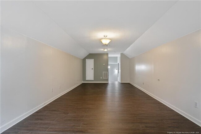 Building Photo - 255 Tidworth Ct