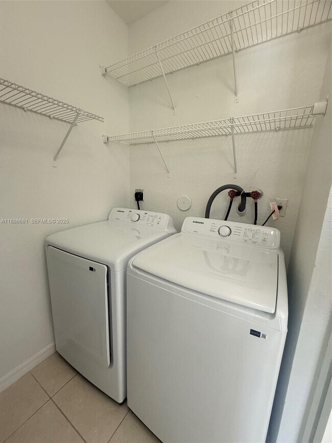 Building Photo - 12254 SW 215th Terrace