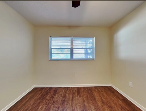 Building Photo - 609 Lakespur Ln