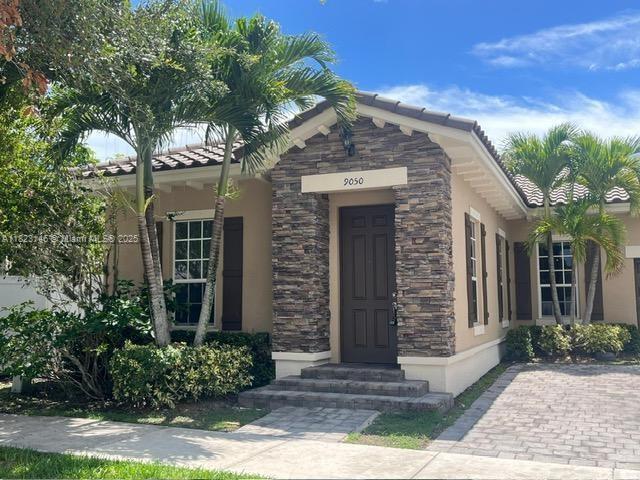 Building Photo - 9050 SW 170th Ct