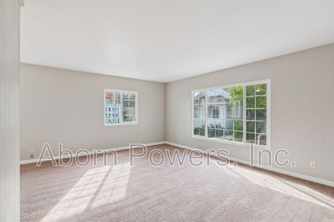 Building Photo - 1031 Spring St