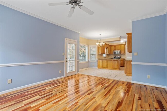 Building Photo - 2021 Shadow Creek Dr