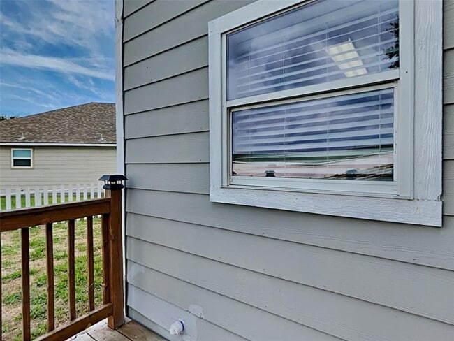 Building Photo - 5003 Hauna Ln