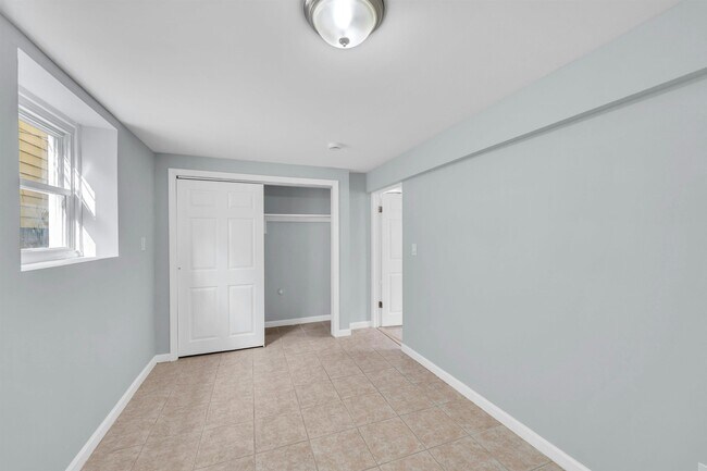 Building Photo - 217 50th St