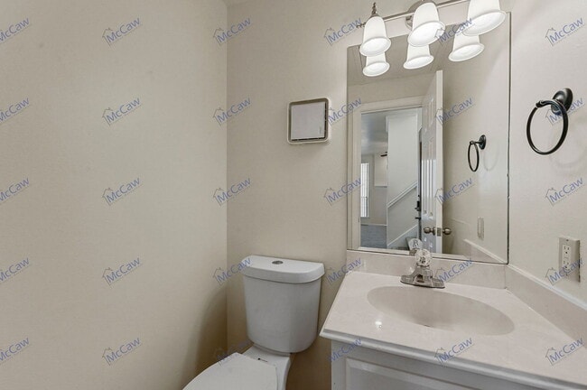 Building Photo - 4141 Hyer St